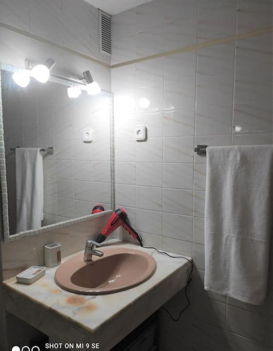 Comfy Apartment In Σαλού Εξωτερικό φωτογραφία