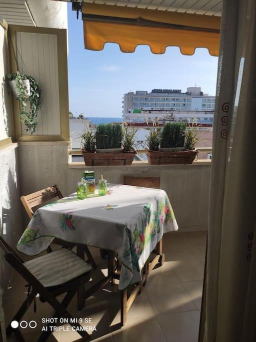 Comfy Apartment In Σαλού Εξωτερικό φωτογραφία